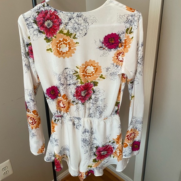 Cotton Candy LA boho floral romper/playsuit - Picture 4 of 5